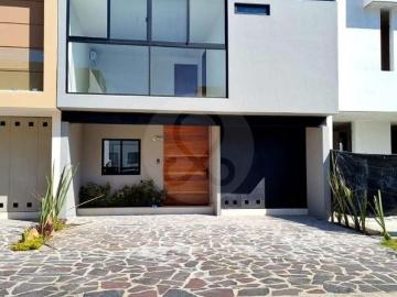 Casa en venta en Valle Imperial, Zapopan
