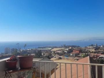 Casa en Venta en Valparaíso 8 dormitorios 3 baños