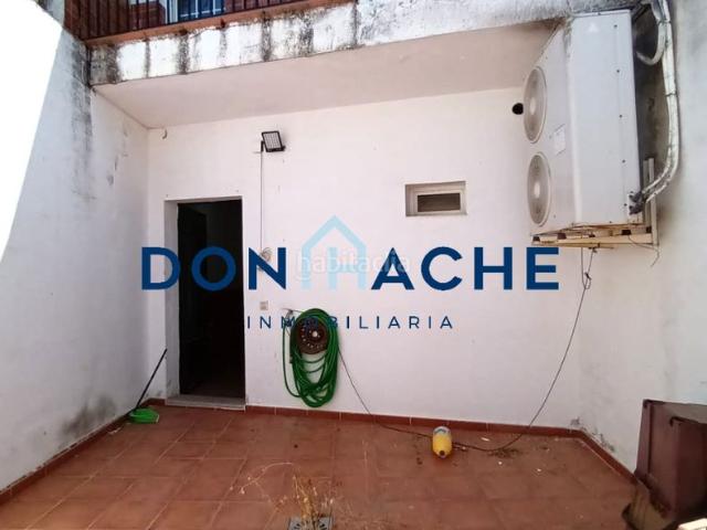 Casa en venta en Valverde de Mérida. FANTÁSTICA CASA EN VALVERDE DE MÉRDA DE 2 PLANTAS. Casas Valverde de.