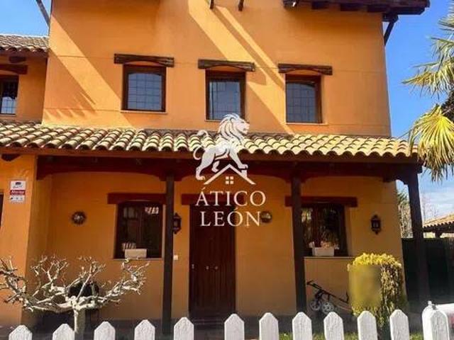 Casa en Venta en Valverde de La Virgen