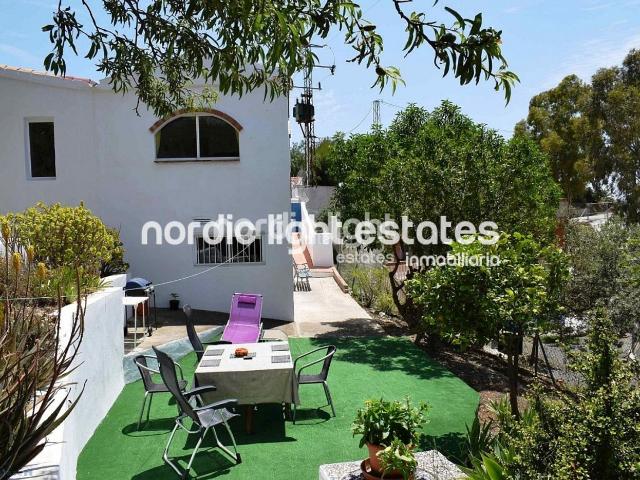Casa en venta en Vélez Málaga, Camino Algarrobo Las Arenas. Casas Vélez.