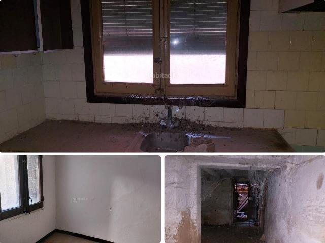 Casa en venta en Vendrell El, Centre Costa Dorada. Gran inversión de rendimiento. Casas Vendrell.