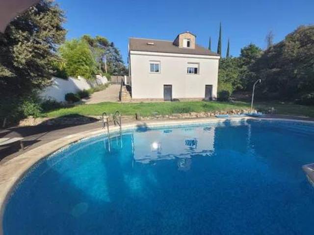 Casa en Venta en Venturada
