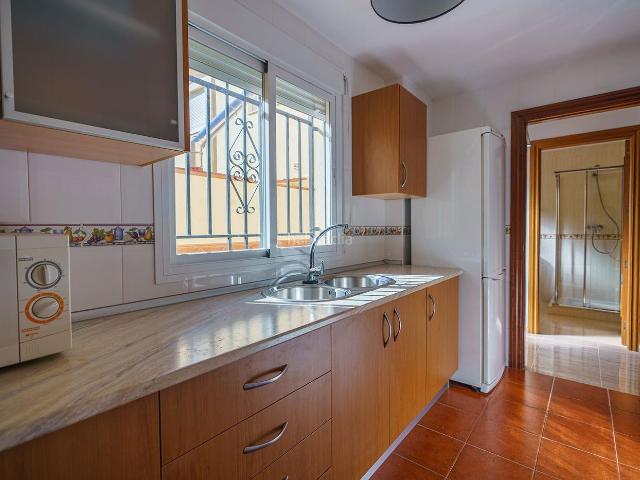 Casa en venta en Ventas de Huelma. INVERSIÓN CON RENTABILIDAD INMEDIATA EN VENTAS DE HUELMA. Casas Ventas de.