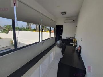 Casa en Venta en Veracruz, Fracc. Costa de Oro, con 4 recámaras, cochera para 4 autos y alberca