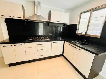 Casa en Venta en Veracruz Fracc. Lomas del Sol con Alberca Lado Sombra