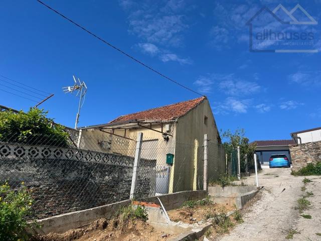 Casa en venta en Vigo, Cabral Candeán. Casas.