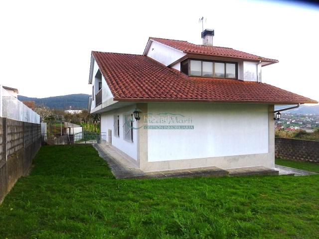 Casa en venta en Vigo, Bembrive. Casas.