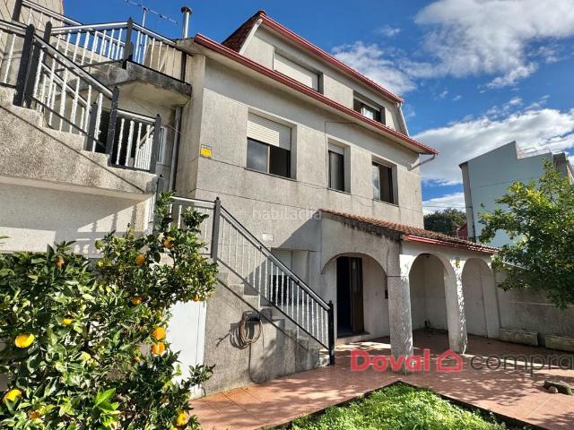Casa en venta en Vigo, Lavadores. OPORTUNIDAD DE CASA CON PARCELA Y VISTAS DESPEJADAS. Casas.