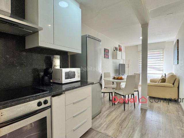 Casa en venta en Vigo, Lavadores. Oportunidad única para inversores en Vigo Casa de dos plantas con gran potencial. Casas.