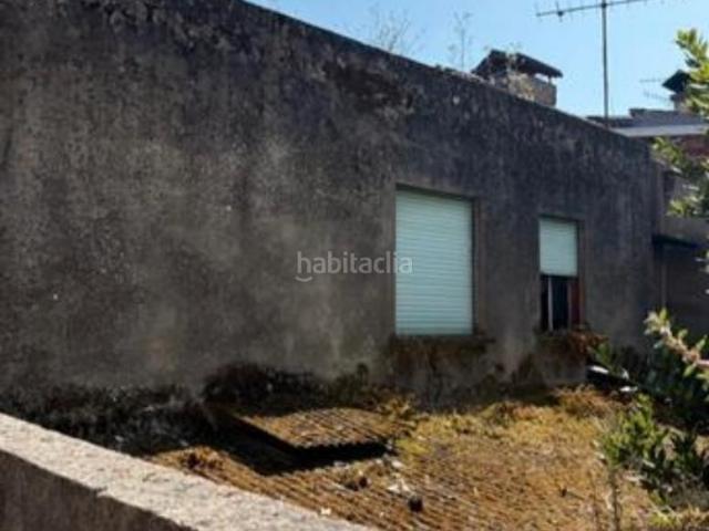 Casa en venta en Vigo, Lavadores. Cara de dos plantas en Ramon Nieto. Casas.