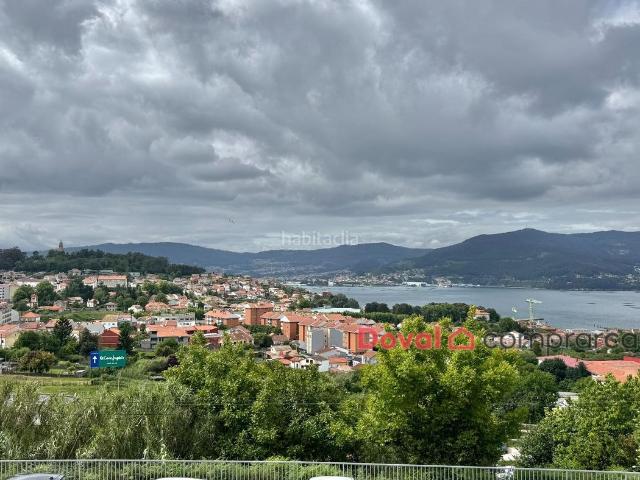 Casa en venta en Vigo, Teis. Rentabiliza tu inversión!. Casas.