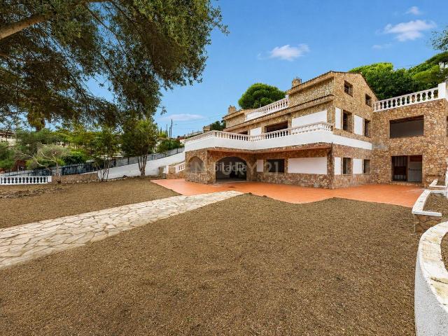 Casa en venta en Vidreres, Aiguaviva Parc. Casa o Villa independiente en la Calle Camamilla, Aiguaviva Parc, Vidreres, Girona, Costa Brava. Casas.