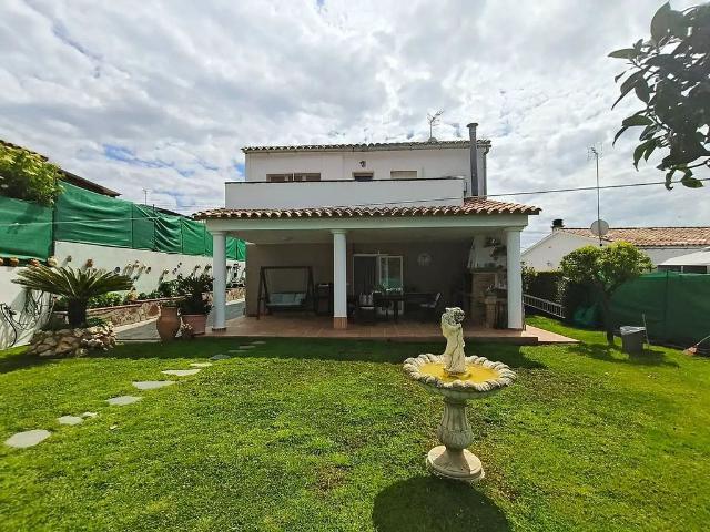 Casa en venta en Vidreres, de 158 m² 6 habitaciones por 315.000