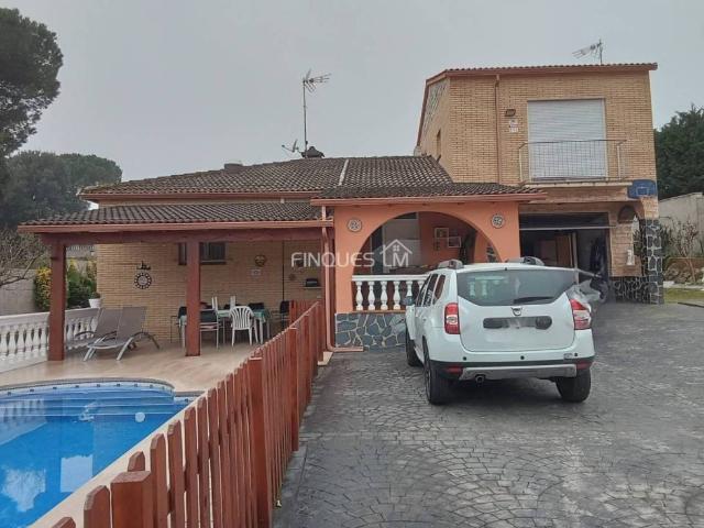 Casa en Venta en Vidreres