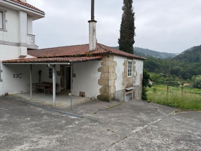 Casa en venta en Vila de Cruces. CHALET EN ZONA DE MERZA. Casas Vila de.