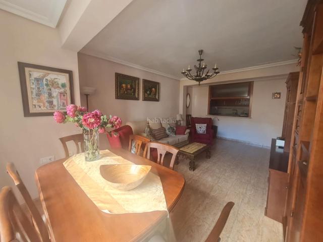 Casa en venta en Vila Joiosa la, Centro Urbano. Casa en Villajoyosa centro, muy cerca de todos los servicios y con garage. Casas Vila Joiosa.
