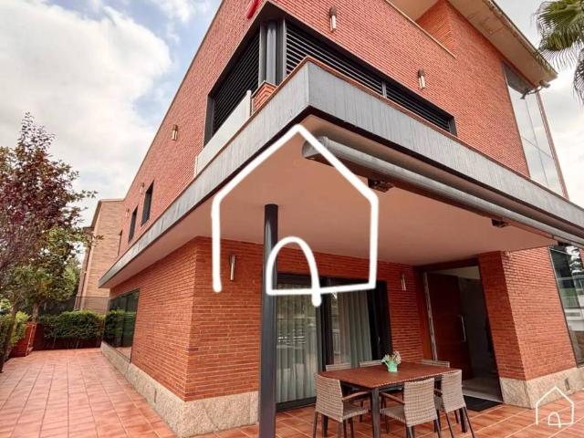 Casa en Venta en Viladecans