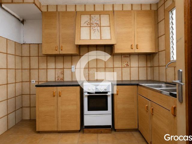 Casa en venta en Viladecans, Centre. DOS VIVIENDAS, MIL POSIBILIDADES!. Casas.