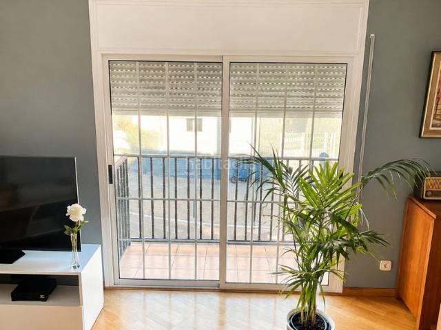 Casa en venta en Viladecans, La Roureda. Espectacular casa con parking privado y terraza en Viladecans. Casas.