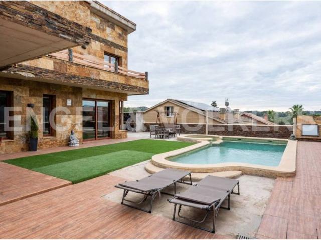 Casa en Venta en Viladecavalls