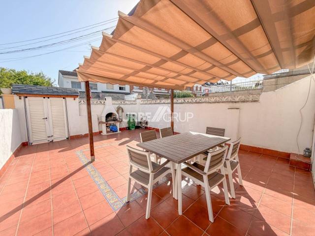 Casa en venta en Viladecavalls. CASA APAREADA REFORMADA EN CAN TRIAS DE VILADECAVALLS. Casas.