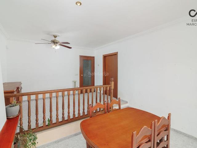 Casa en venta en Vilajuïga. Casa adosada con gran potencial y vistas al Empordà en Vilajuïga. Casas.