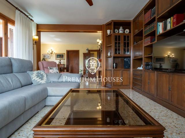 Casa en venta en Vilanova i la Geltrú, L´Aragai Costa Dorada. Casa independiente con piscina y jardín en lAragai. Casas Vilanova i la.