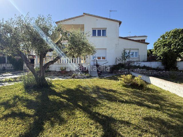 Casa en venta en Vilanova i la Geltrú, Santa Maria Costa Dorada. Casa en venta en Vilanova I La Geltru, 5 dormitorios. Casas Vilanova i la.