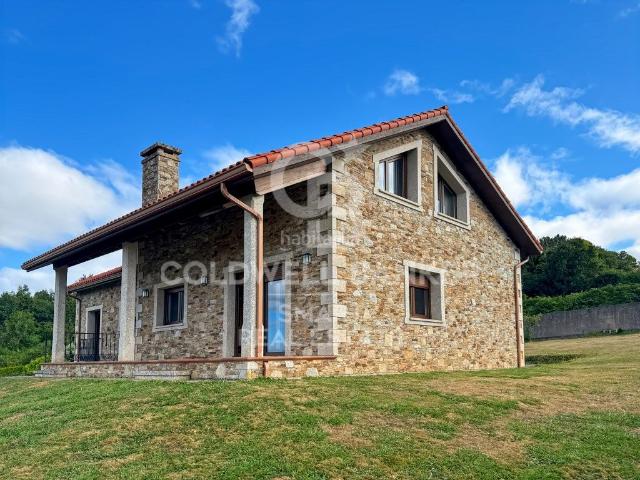 Casa en venta en Vilarmaior. Casa de piedra con magníficas vistas. Casas.