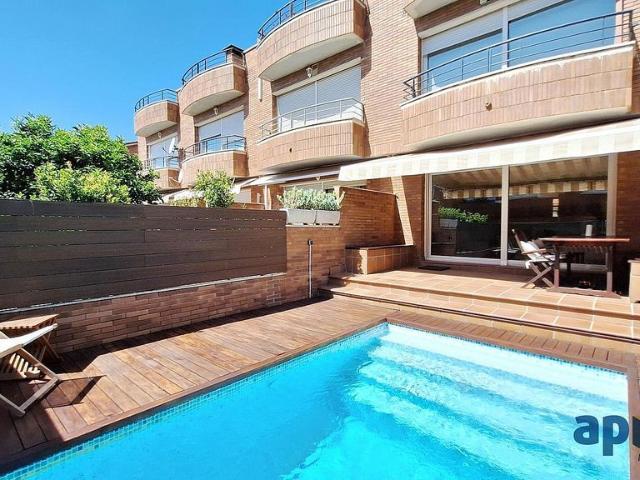 Casa en venta en Vilassar de Mar, de 171 m² 5 habitaciones por 749.500