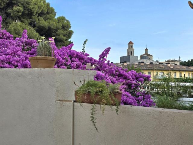 Casa en venta en Vilassar de Dalt. Casa unifamiliar reformada de 166 m2 en el centro de Vilassar de Dalt. Casas Vilassar de.