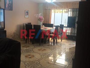 Casa en venta en Villa María Del Triunfo a S/486,989