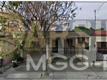 Casa en venta en Villa Mitras, Monterrey, Nuevo León