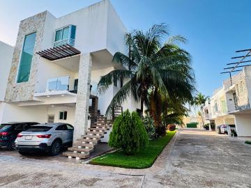 CASA EN VENTA EN VILLA AURORA
