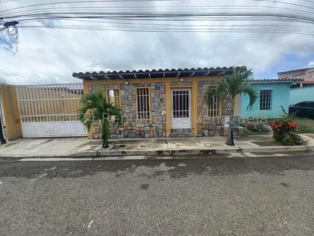 Casa en Venta en Villa Alianza, Guacara