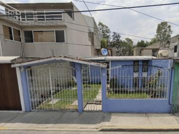 Casa en venta en Villa de las Flores 1a Sección Unidad Coacalco, Coacalco de Berriozábal, México