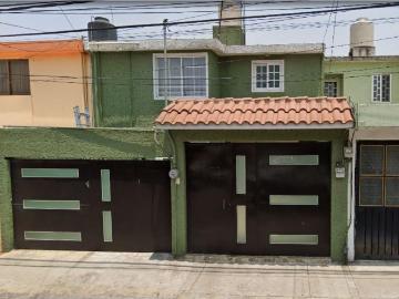 Casa en venta en Villa de las Flores 1a Sección Unidad Coacalco, Coacalco de Berriozábal, México
