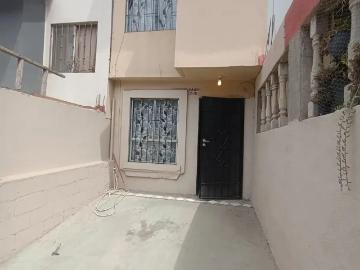 Casa en venta en Villa del Sol Cerca del Home Depot