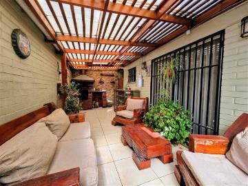 Casa en Venta en Villa El Rosal / Liceo Bicentenario