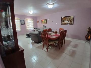Casa en Venta en Villa Jacarandas 5 recámaras