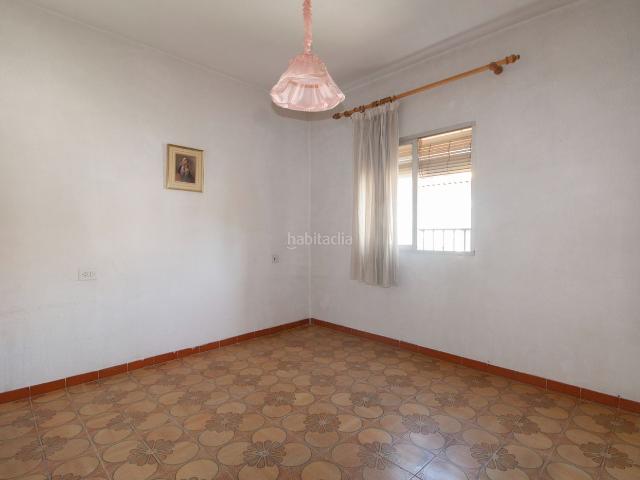 Casa en venta en Villacarrillo. Casa de 4 habitaciones en Agrupación de Mogón. Casas.