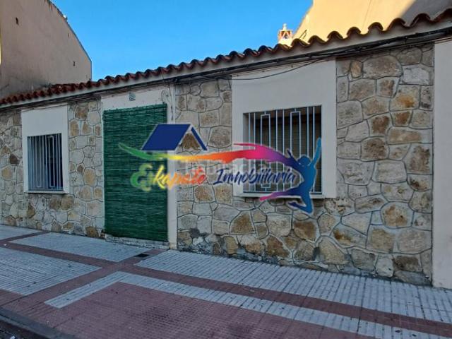 Casa en venta en Villacañas. Vivienda en Avenida Madridejos, 52 Villacañas Toledo. Casas.