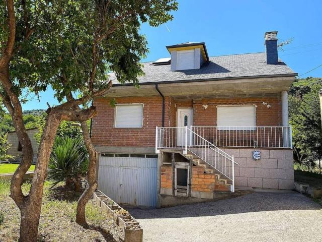 Casa en Venta en Villadecanes