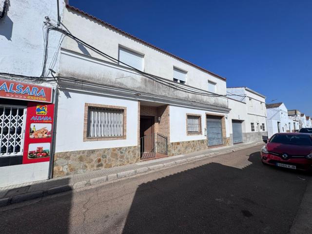CASA EN VENTA EN VILLAFRANCO DEL GUADIANA