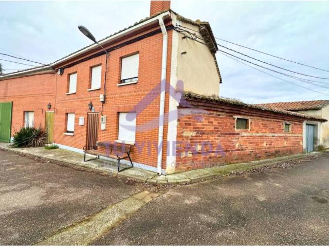 Casa en Venta en Villaluenga de La Vega