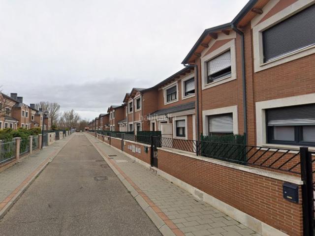 Casa en venta en Villamuriel de Cerrato. Casas Villamuriel de.