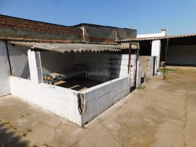 Casa en venta en Villanueva de la Serena. CASA DE COLONOS EN VALDIVIA. Casas Villanueva de la.