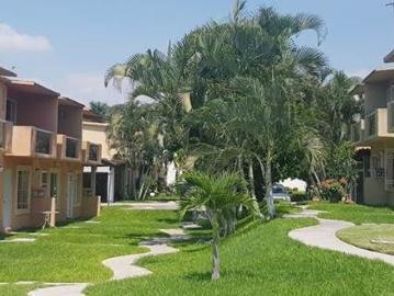 Casa en venta en Villas de Xochitepec, Cancún, Morelos