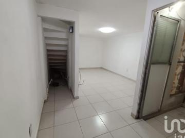 CASA EN VENTA EN VILLAS DE ECATEPEC, ECATEPEC DE MORELOS, A 5 MINUTOS DE BODEGA AURRERA PALOMAS